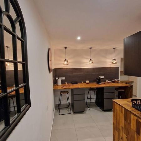 Apt Moderne En Plein Centre-Ville Сен-Клод Экстерьер фото
