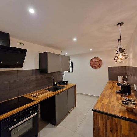 Apt Moderne En Plein Centre-Ville Сен-Клод Экстерьер фото